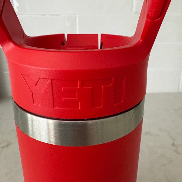 Brand New Yeti Rambler Jr 12 oz Kids Bottle Canyon Red - Picture 4 of 15